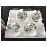 4 decorative wine glasses and all-in-one chopper