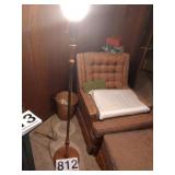 Floor lamp - vintage w/ milk glass shade