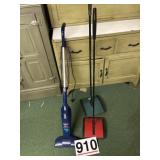 Sweepers, small vacuum