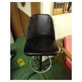 Bar stool (seat to floor 29')