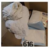 Mattress pads and protectors