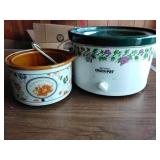 Crock pots (small one no lid) and George Foreman