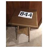 Tall table - 29T x 16 square