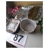 Plates - 4 and 3, leaf tray and pot