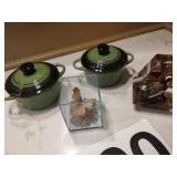 Small casseroles, butterfly and pheasant decor