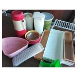 Plastic kitchenware