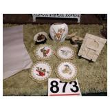 Decor plates, vase, metal birds on birdbath, etc