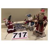 Santa Claus And Frosty