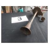 Vintage car horn - 40s/50s