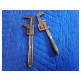 Pipe wrenches