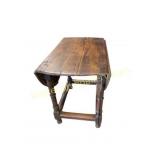 Early English Oak Gateleg Drop-Leaf Table