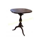 Wooden Tilt-Top Pedestal Table