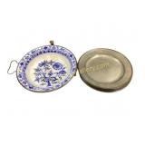 Pewter Plates, Delft Warming Plate