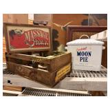 3 Assorted Vintage Items