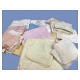 Group of Vintage Table Linens