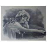 Gartner & Bender Bonnet Girl