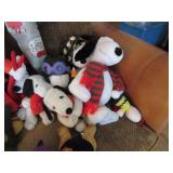 Peanuts Snoopy and Charlie Brown plush: music