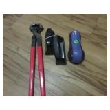 Hoof trimming and rasps