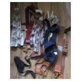 2 King Ranch luggage tags, 3 Bics luggage straps