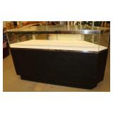 Lighted Display Case, 67"x21"x39"; no key