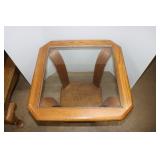 Glass Table Top End Table, 24"x24"x21"