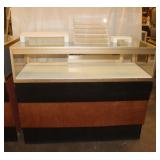 Lighted Display Cabinet, 48"x21"x40";