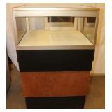 Lighted Display Cabinet, 24"x21"x40";