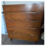 5 Drawer Wooden Dresser 36x18x44';
