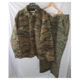 Columbia 2X Camouflage Jacket & Pants Set
