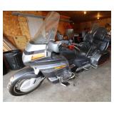 1988 Honda Goldwing Motorcycle 5,369