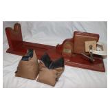 Decker 30'x8'x8.5' Wooden Gun Vice &