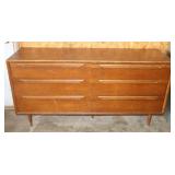 6 Drawer Dresser 62x19x31'