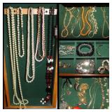 Bracelets & Necklaces: Beaded, Metal,