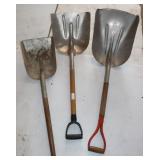 3 Scoop Shovels