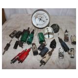 21 Hole Saws: some with Arbors