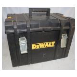 Dewalt Tool Chest 21.5'x14'x16'