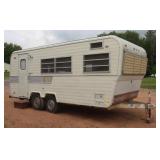 1973 20' Holiday Vacationer Camper Trailer