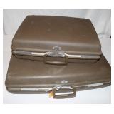 2 Royal Traveller Aurora Suitcases;