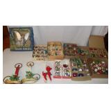Vintage Christmas Decor & Ornaments