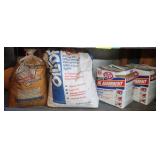 STP Oil Absorbent & Sweeping Compound