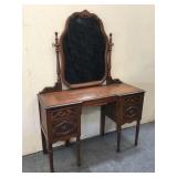 Vanity w/ 4 Drawers & Beveled Mirror