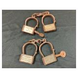 Set of 2 Woman/ Child Handcuffs w/ Keys