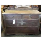 4 Drawer Dresser with Plant