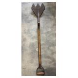 Antique Hay Knife