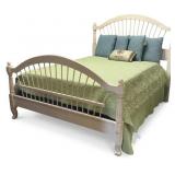 Ethan Allen Queen Size Country Style Bed Frame