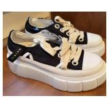 Nuikii Matilda Canvas Low Sneakers