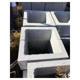 (12aprox.)16 in. x 8 in. x 16 in. Square Block