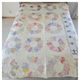 Dresden Plate Hand Stitched Quilt