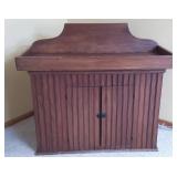 Maple Dry Sink - H 39' x W 43' x D17.5'