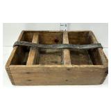 Primitive Wood Tote w/Wooden Handle